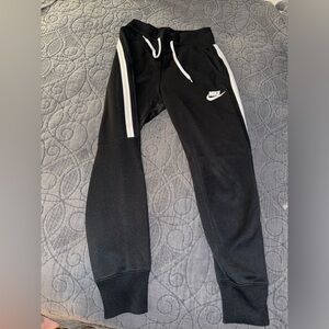 nike black jogger sweatpants